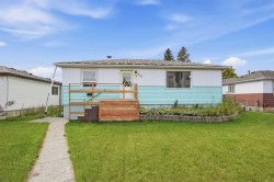 7711 39 Avenue NWCalgary, AB T3B 1X4