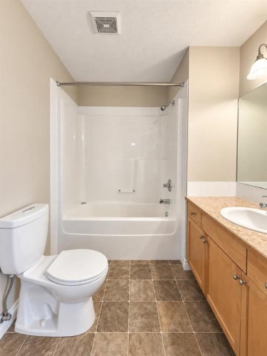 11-2002 22 Avenue, Bowden, AB 
