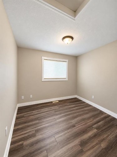 11-2002 22 Avenue, Bowden, AB 