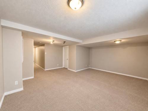 11-2002 22 Avenue, Bowden, AB 