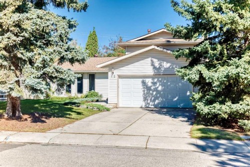 12 Cantrell Bay Sw, Calgary, AB 