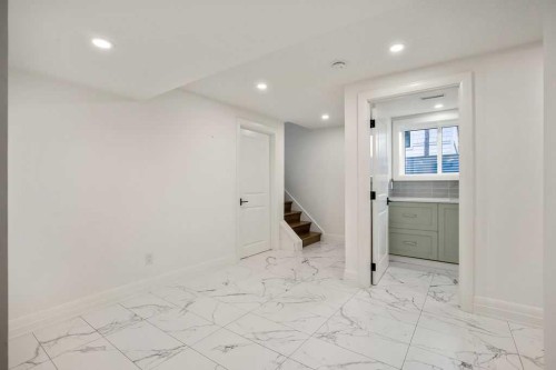 256 Westminster Drive Sw, Calgary, AB 