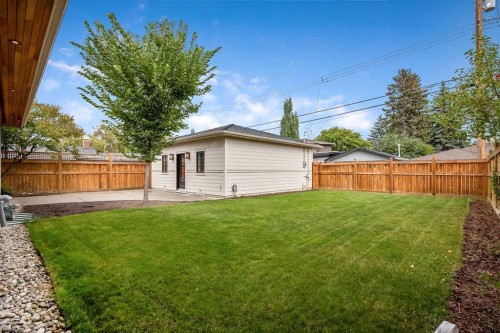 256 Westminster Drive Sw, Calgary, AB 