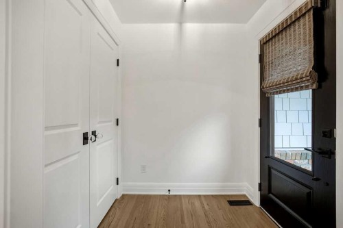 256 Westminster Drive Sw, Calgary, AB 