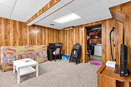 369 Falshire Drive Ne, Calgary, AB 