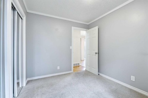 13 Shawglen Court Sw, Calgary, AB 