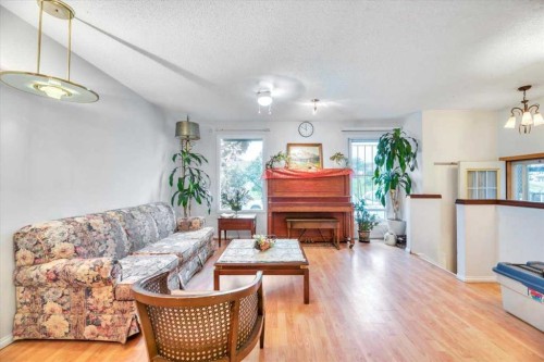 3531 42 Street Ne, Calgary, AB 