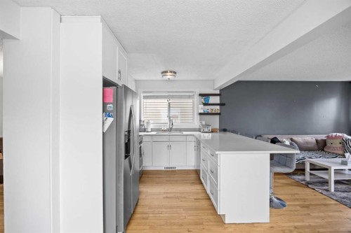 2320 Woodview Drive Sw, Calgary, AB 