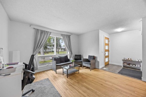 2320 Woodview Drive Sw, Calgary, AB 