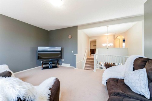 595 Everbrook Way Sw, Calgary, AB 