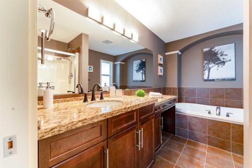 595 Everbrook Way Sw, Calgary, AB 