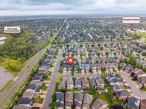 595 Everbrook Way Sw, Calgary, AB 