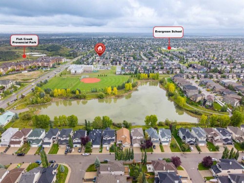 595 Everbrook Way Sw, Calgary, AB 