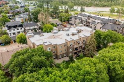 208-518 33 Street NW Calgary, AB T2N 2W4