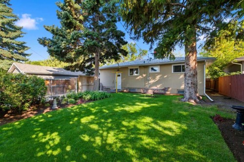 163 Flavelle Road Se, Calgary, AB 