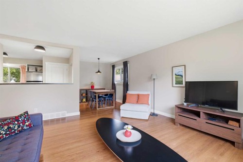 163 Flavelle Road Se, Calgary, AB 