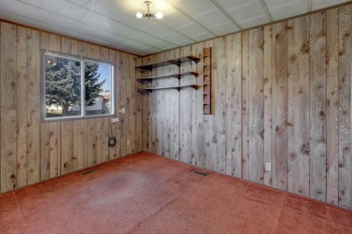61 Huntstrom Drive Ne, Calgary, AB 