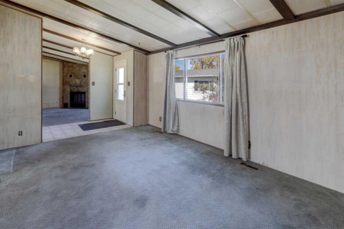 61 Huntstrom Drive Ne, Calgary, AB 