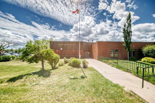 6639 19 Street Se, Calgary, AB 