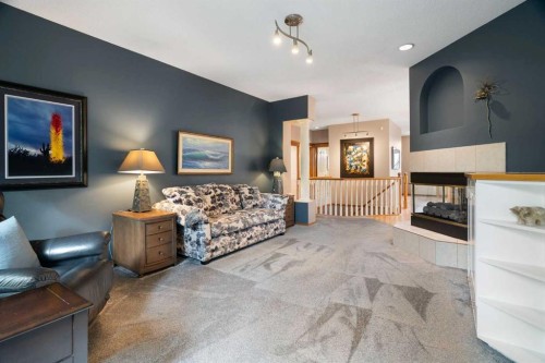 190 Woodpark Circle Sw, Calgary, AB 