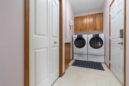 190 Woodpark Circle Sw, Calgary, AB 
