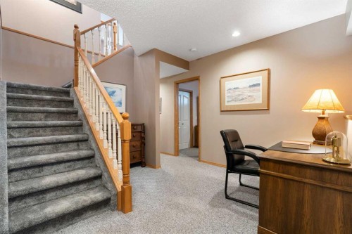 190 Woodpark Circle Sw, Calgary, AB 