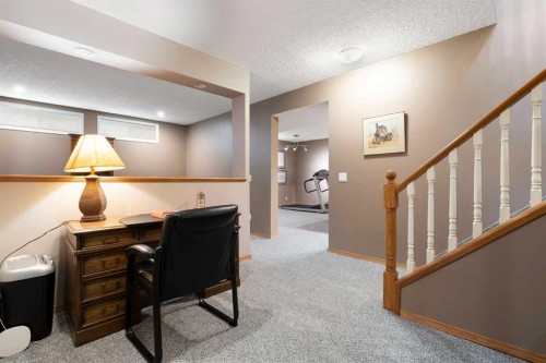 190 Woodpark Circle Sw, Calgary, AB 