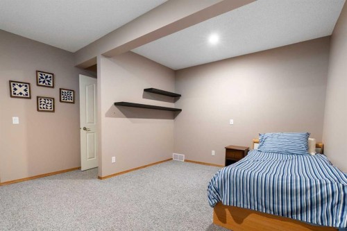 190 Woodpark Circle Sw, Calgary, AB 