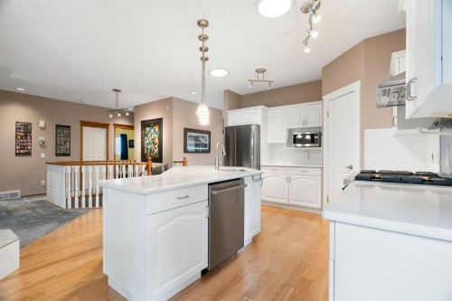 190 Woodpark Circle Sw, Calgary, AB 