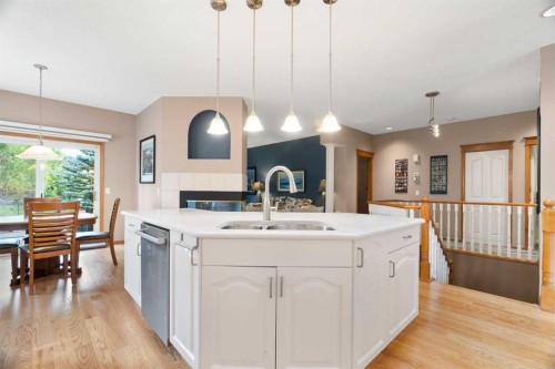 190 Woodpark Circle Sw, Calgary, AB 