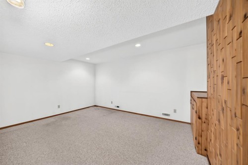 206 Huntham Place Ne, Calgary, AB 