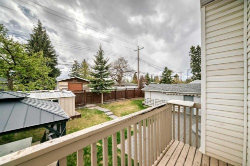 4039 5 Avenue Sw, Calgary, AB 