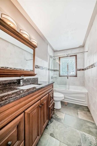 4039 5 Avenue Sw, Calgary, AB 
