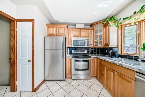 4039 5 Avenue Sw, Calgary, AB 