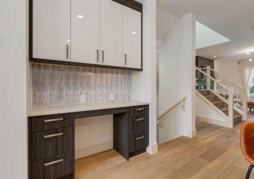 4624 83 Street Nw, Calgary, AB 
