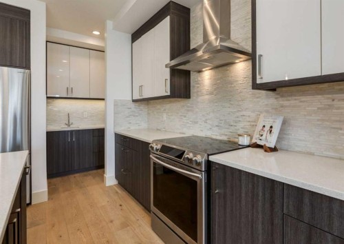 4624 83 Street Nw, Calgary, AB 