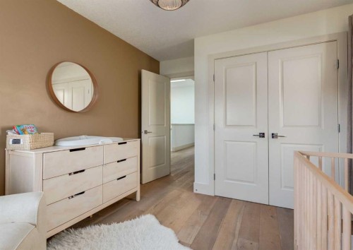 4624 83 Street Nw, Calgary, AB 