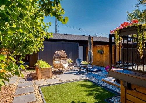 4624 83 Street Nw, Calgary, AB 