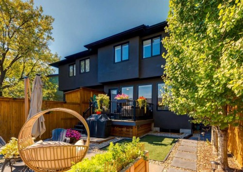 4624 83 Street Nw, Calgary, AB 