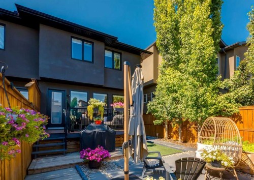 4624 83 Street Nw, Calgary, AB 