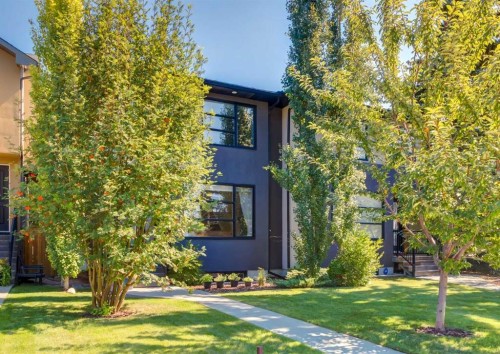 4624 83 Street Nw, Calgary, AB 