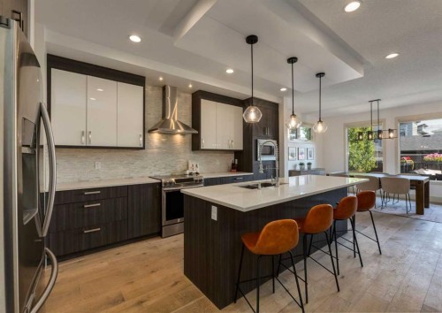 4624 83 Street Nw, Calgary, AB 