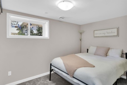 1703 31 Street Sw, Calgary, AB 