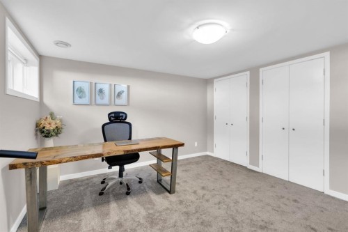 1703 31 Street Sw, Calgary, AB 