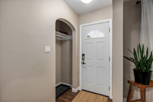 1703 31 Street Sw, Calgary, AB 