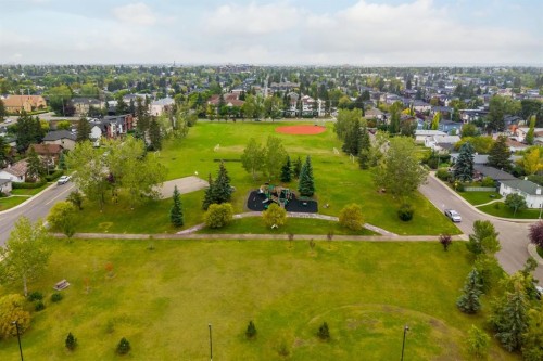 1703 31 Street Sw, Calgary, AB 