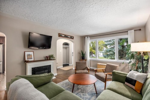 1703 31 Street Sw, Calgary, AB 