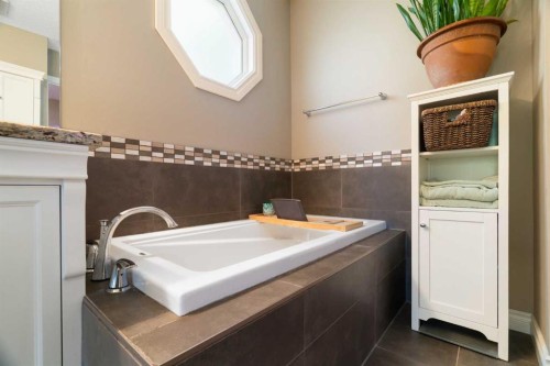 12-1339 14 Avenue Sw, Calgary, AB 