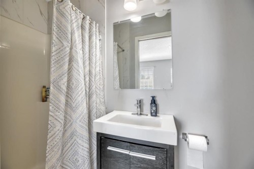 7 San Diego Manor Ne, Calgary, AB 