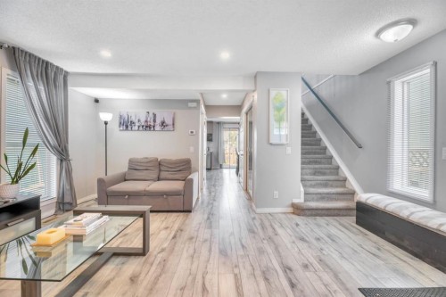 7 San Diego Manor Ne, Calgary, AB 